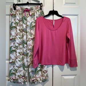 2 Pc PJ Set🩷SOMA Pink Top & C. Rowley Pretty🌸 Floral Pajama Pants
